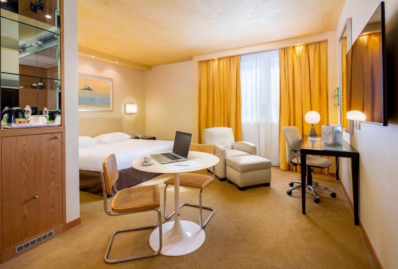 Crowne Plaza Padova By Ihg Ξενοδοχείο Εξωτερικό φωτογραφία