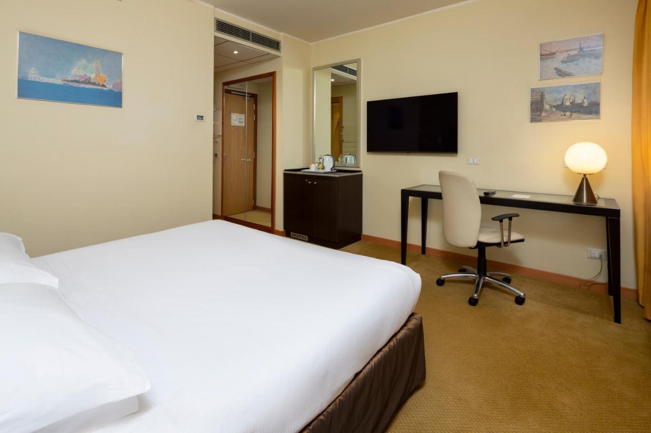 Crowne Plaza Padova By Ihg Ξενοδοχείο Εξωτερικό φωτογραφία