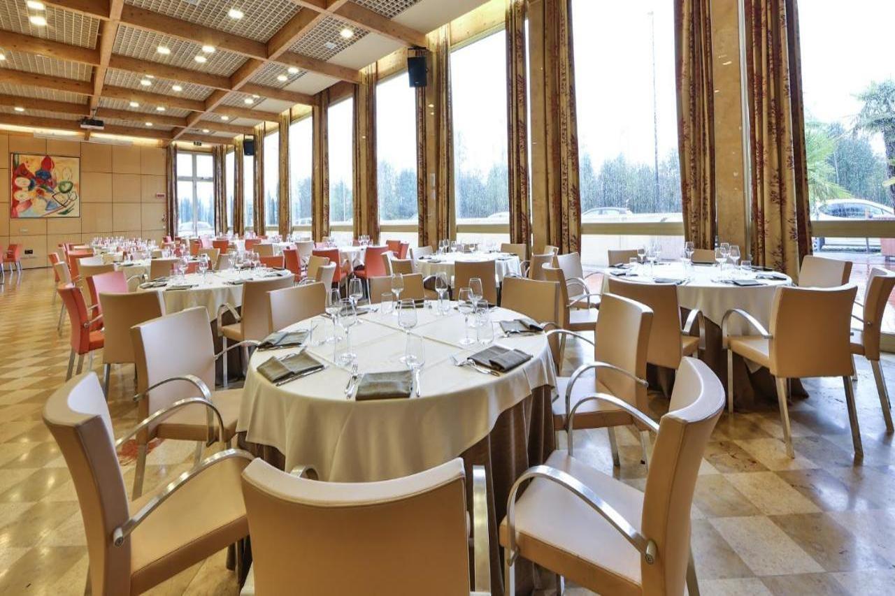Crowne Plaza Padova By Ihg Ξενοδοχείο Εξωτερικό φωτογραφία