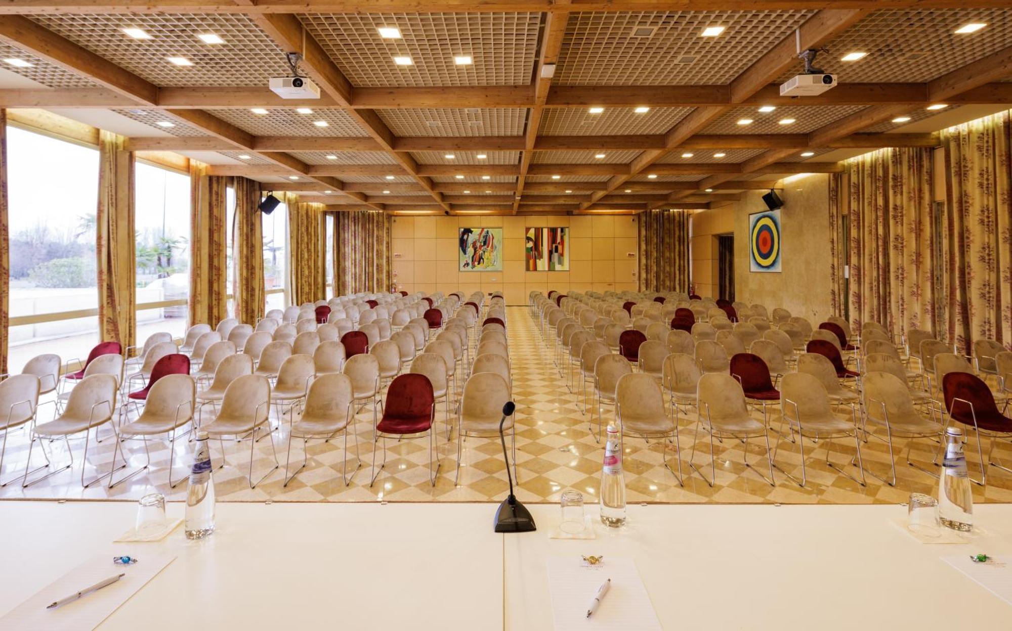 Crowne Plaza Padova By Ihg Ξενοδοχείο Εξωτερικό φωτογραφία
