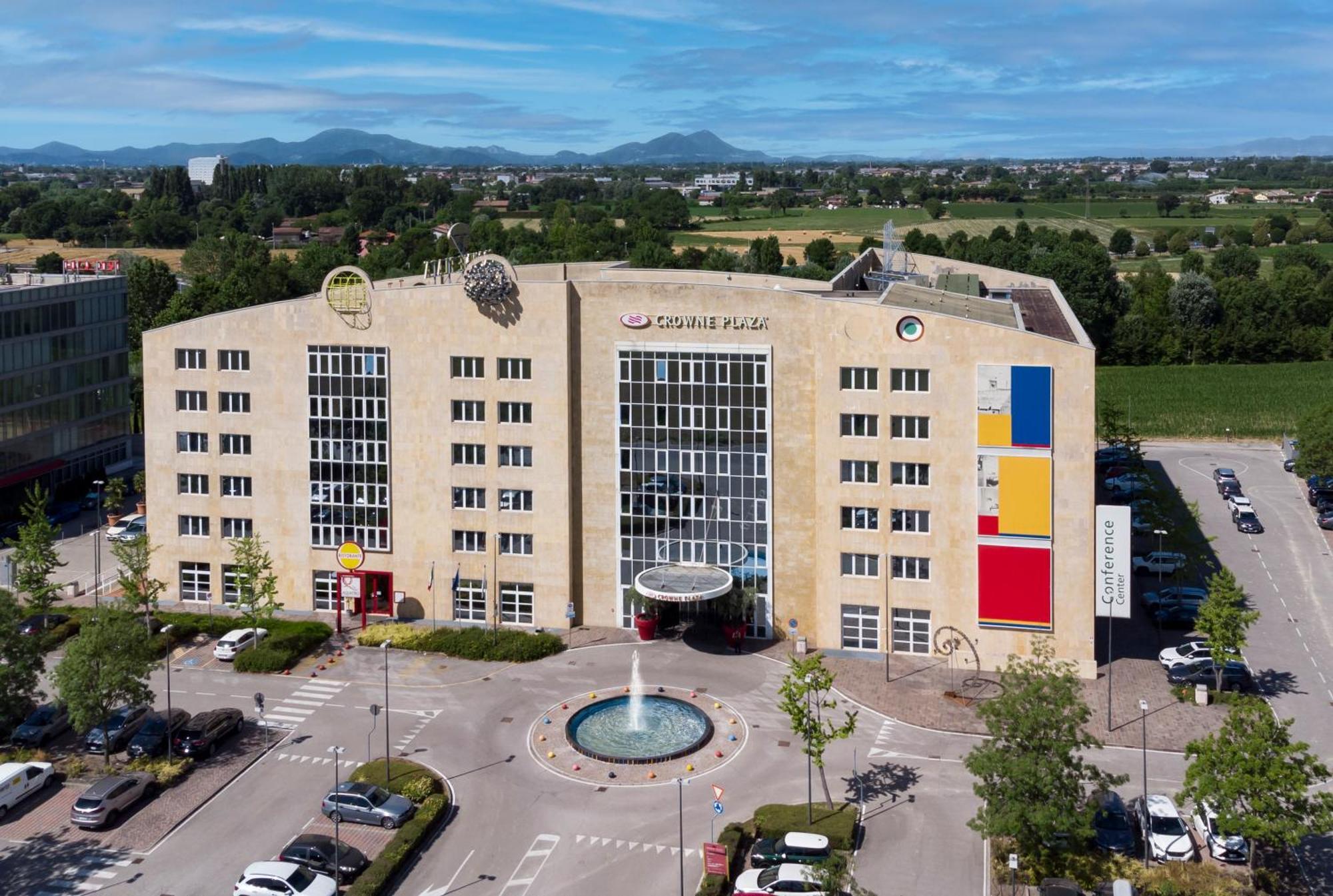 Crowne Plaza Padova By Ihg Ξενοδοχείο Εξωτερικό φωτογραφία