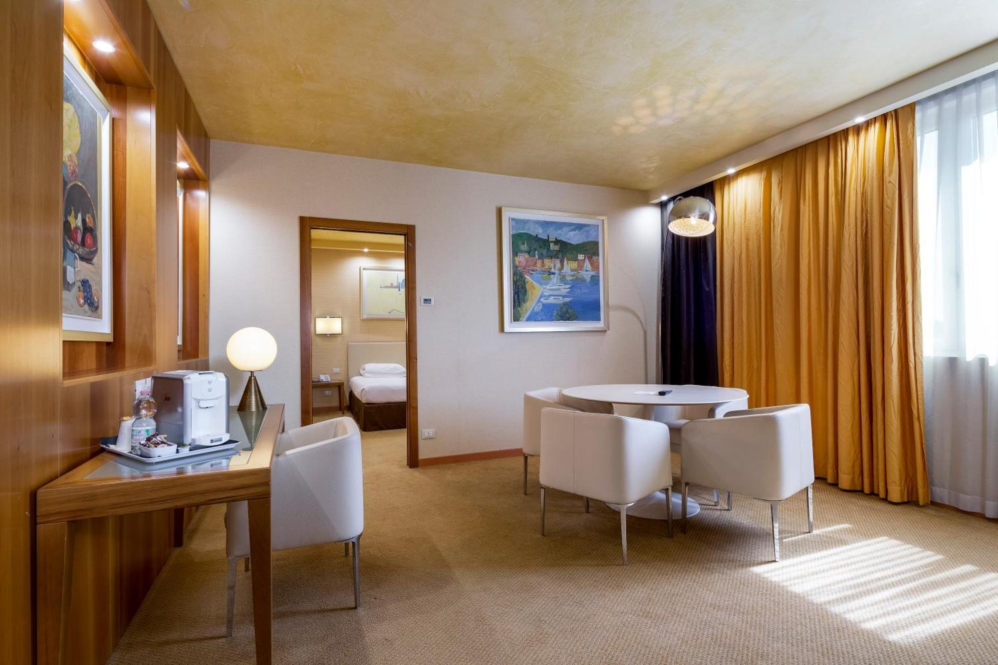Crowne Plaza Padova By Ihg Ξενοδοχείο Εξωτερικό φωτογραφία