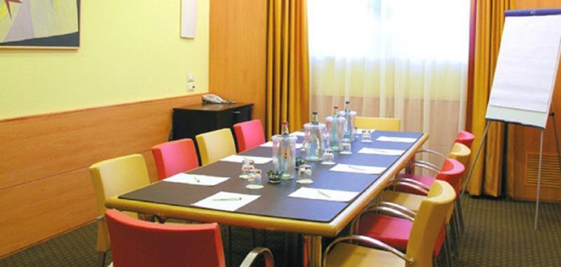 Crowne Plaza Padova By Ihg Ξενοδοχείο Εξωτερικό φωτογραφία